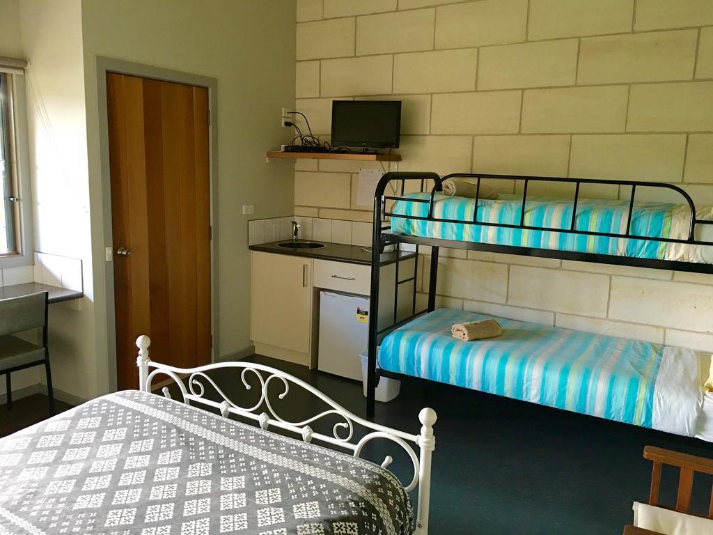 Port Campbell Guesthouse & Flash Packers Exterior foto
